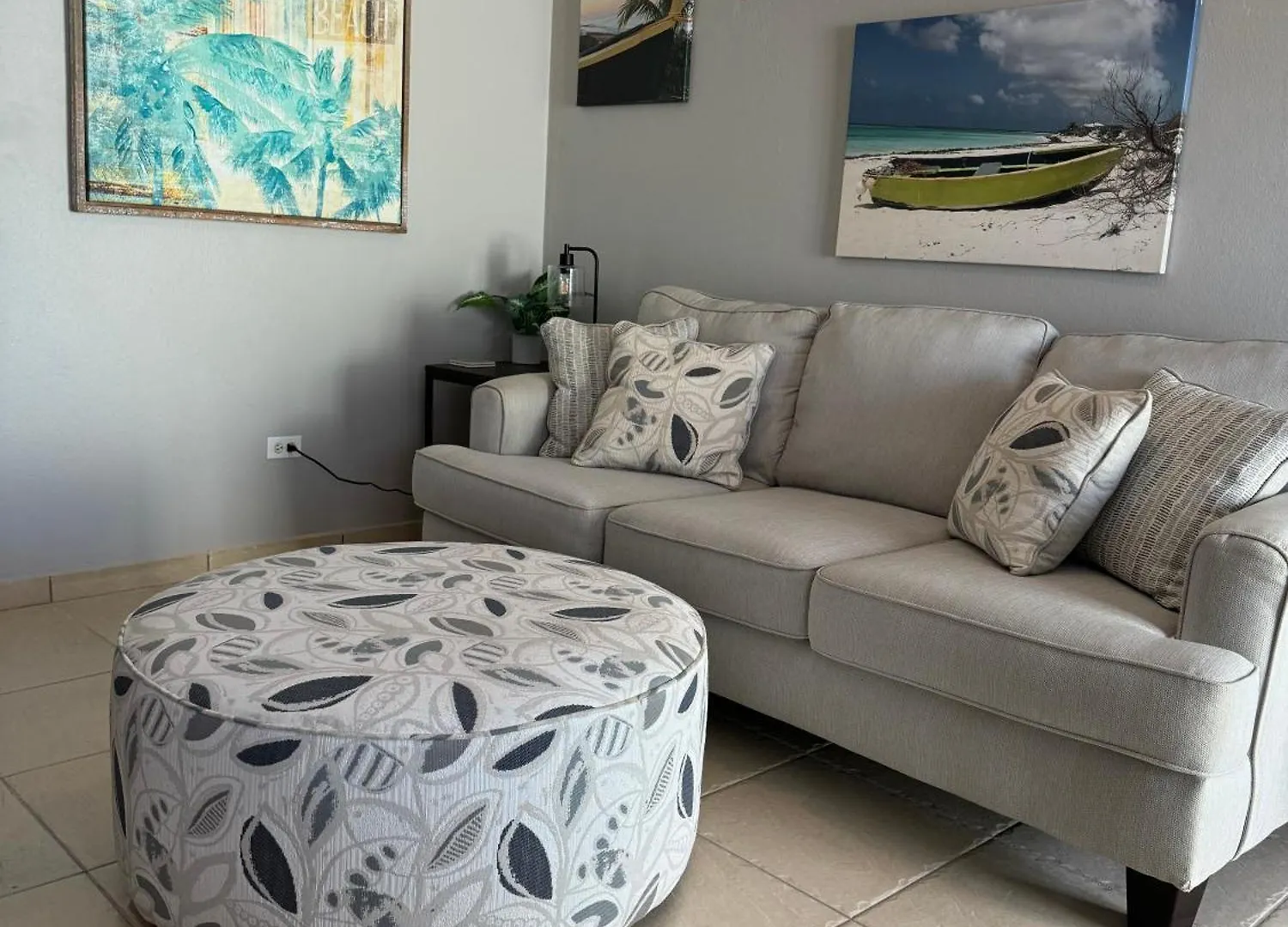Aguada Beach Condos 아파트